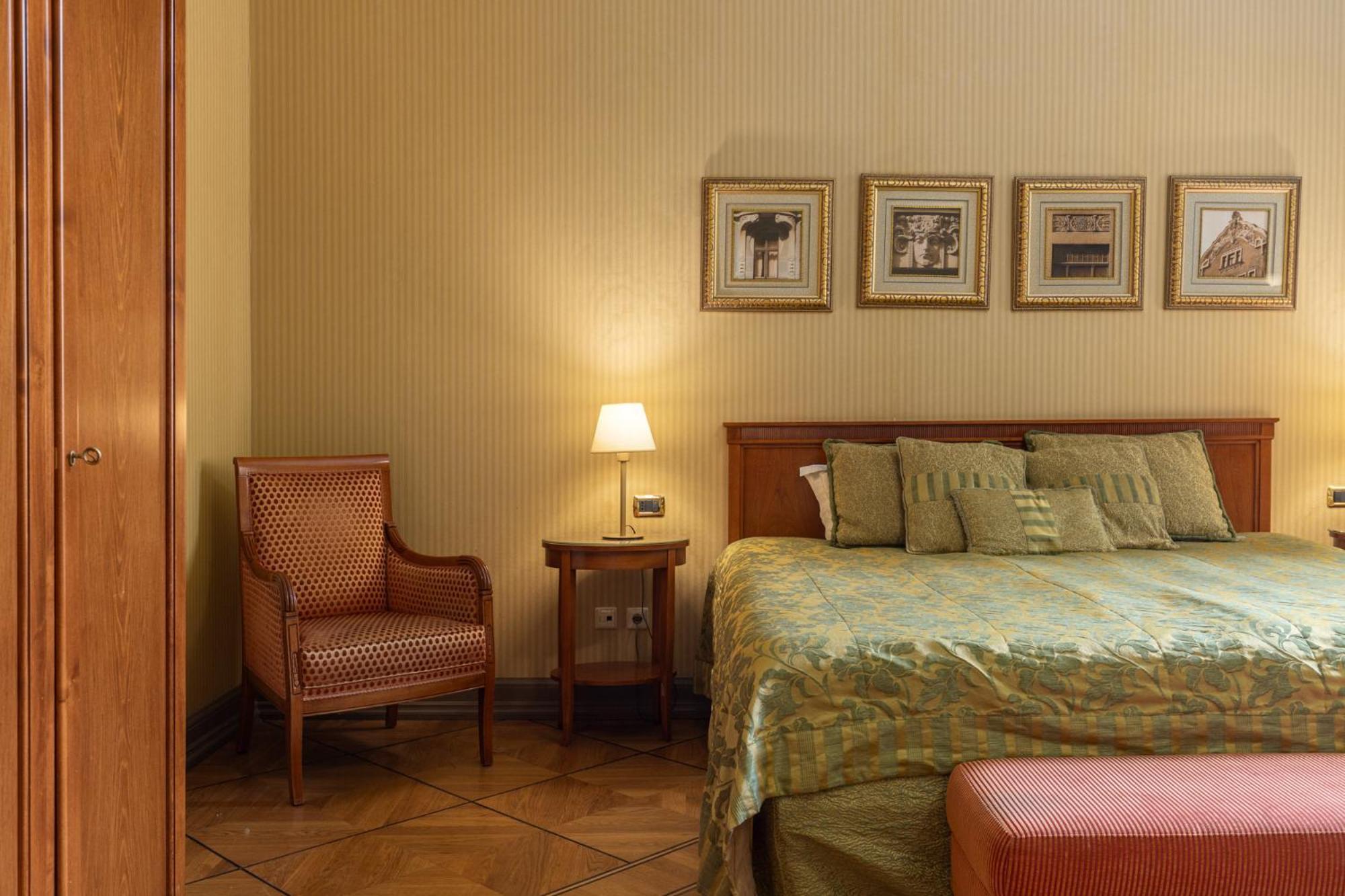The Benjamin House Hotel Riga Bagian luar foto