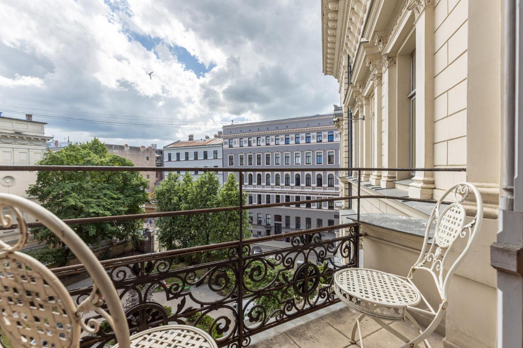 The Benjamin House Hotel Riga Bagian luar foto
