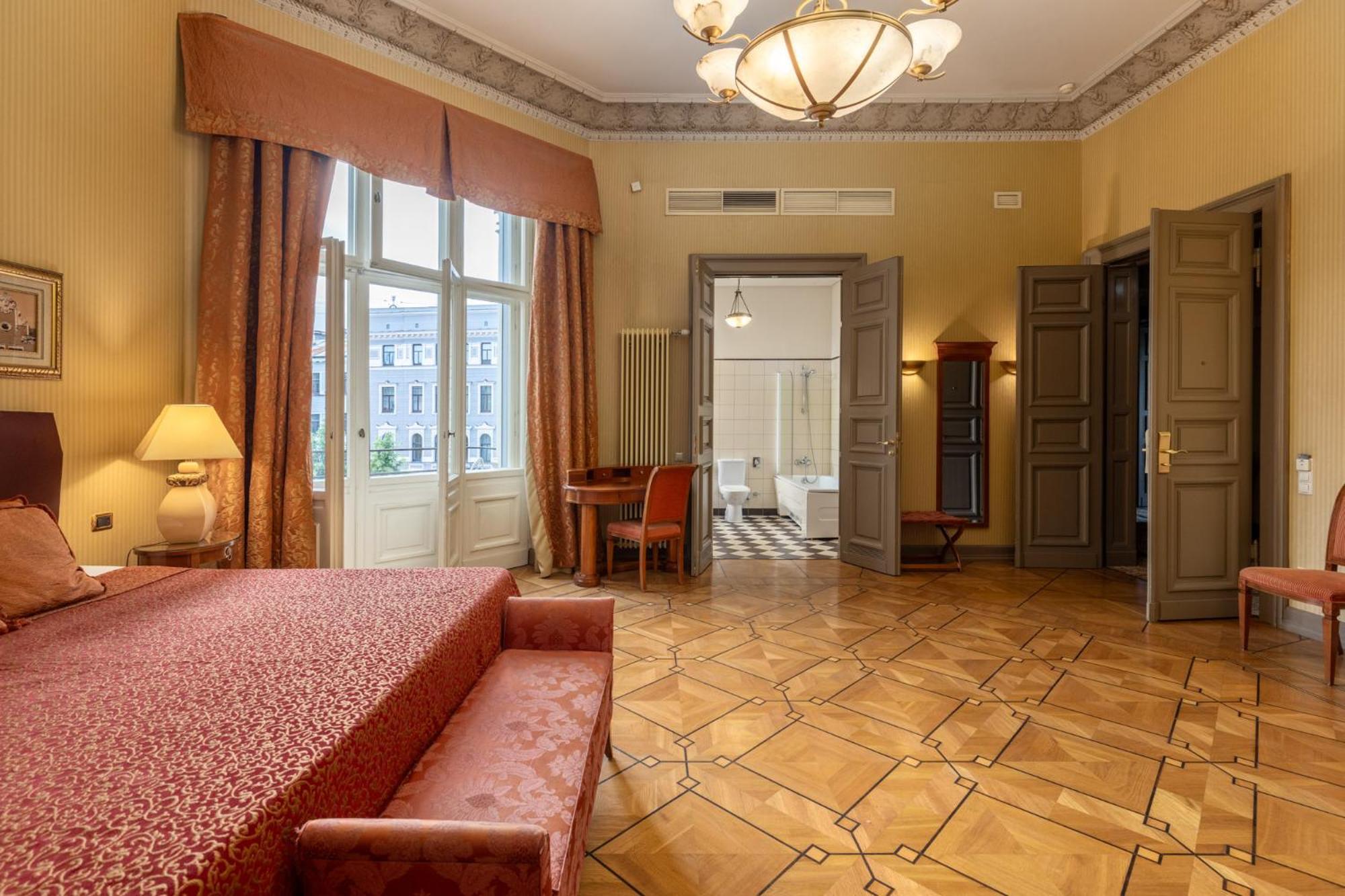 The Benjamin House Hotel Riga Ruang foto
