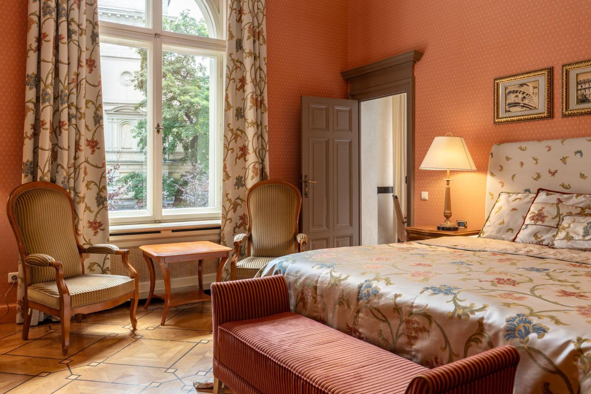 The Benjamin House Hotel Riga Bagian luar foto