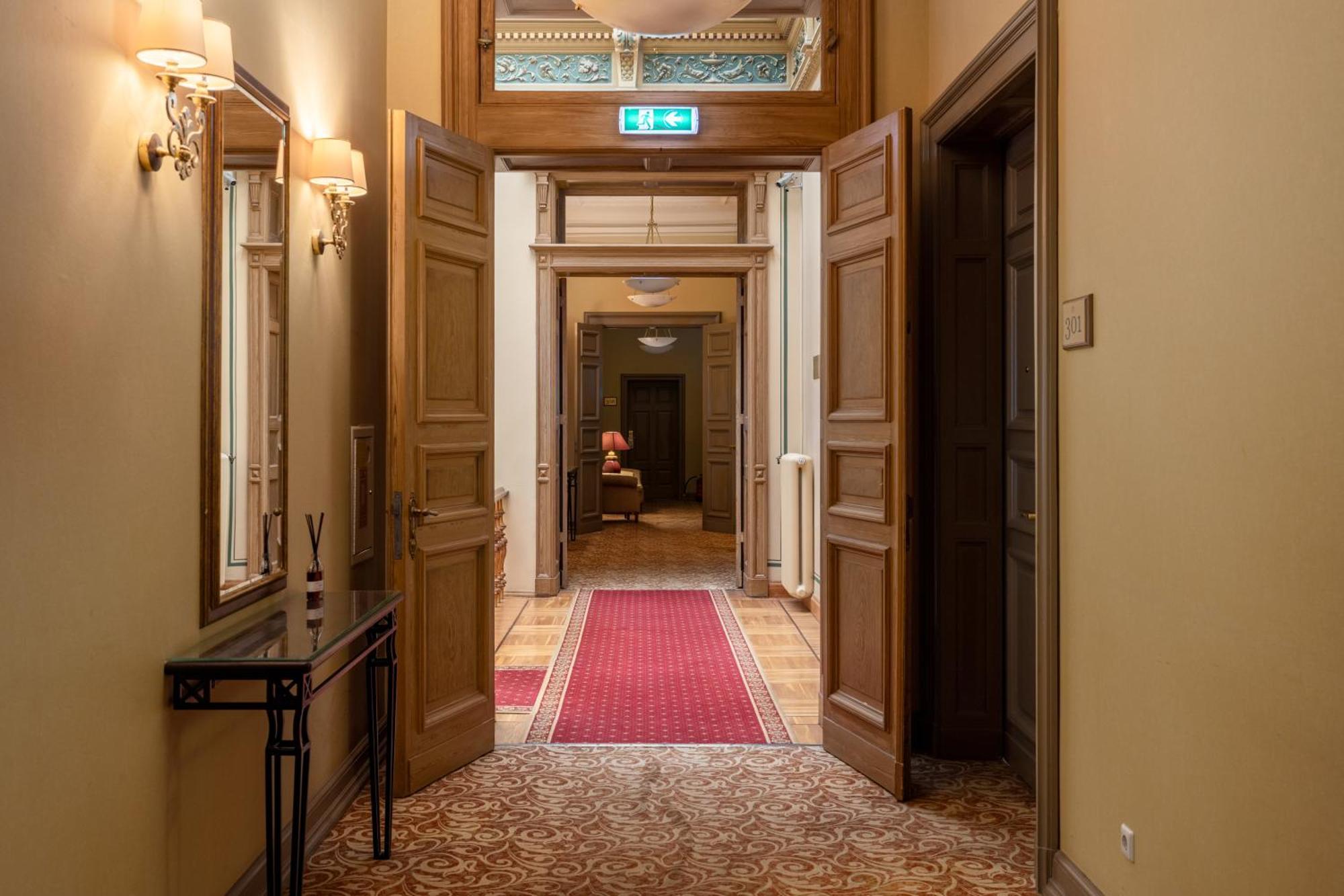 The Benjamin House Hotel Riga Bagian luar foto